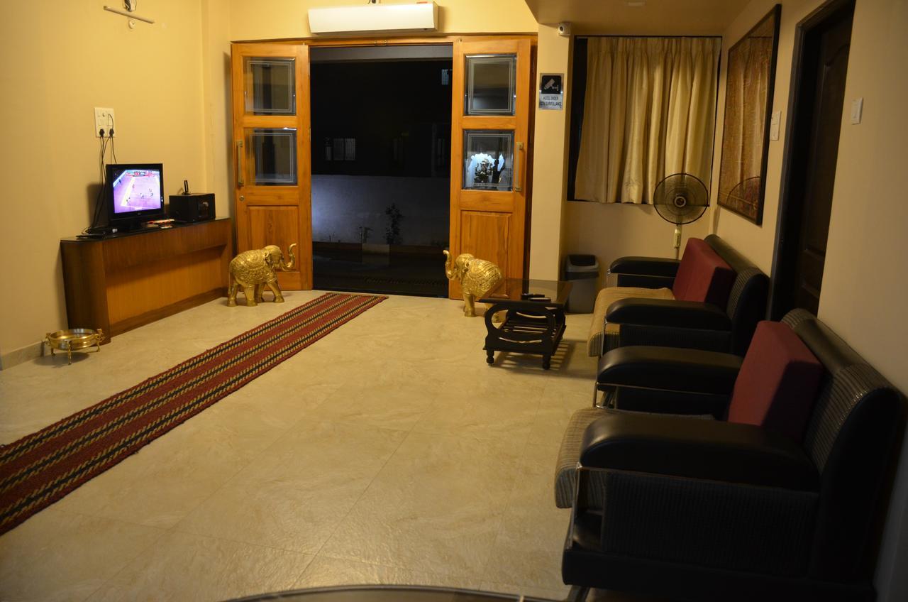阿里巴格 Hira Laxmi Residency酒店 外观 照片