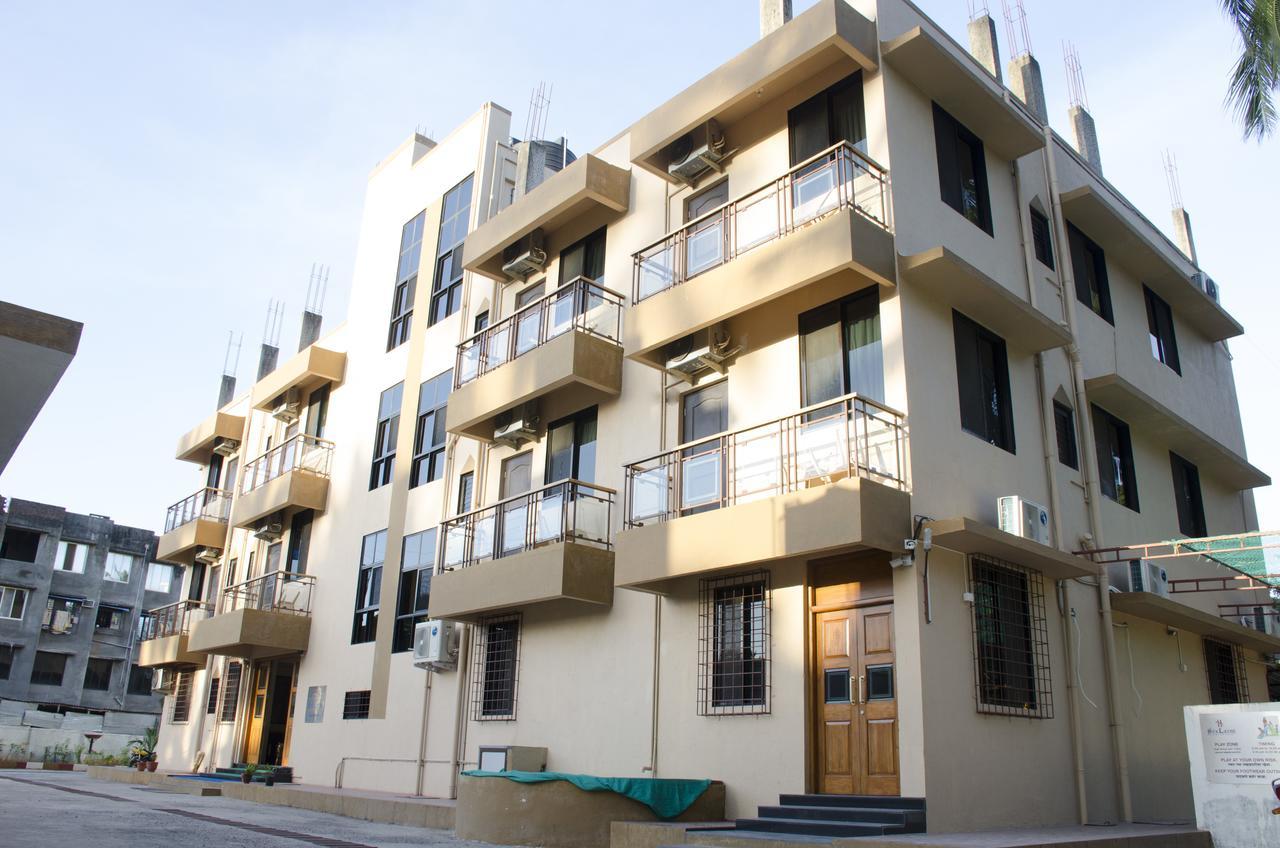 阿里巴格 Hira Laxmi Residency酒店 外观 照片